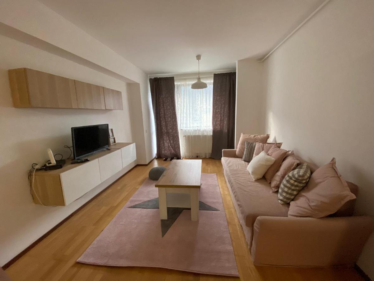 Ioana'S Apartament Apartment Синая Екстериор снимка